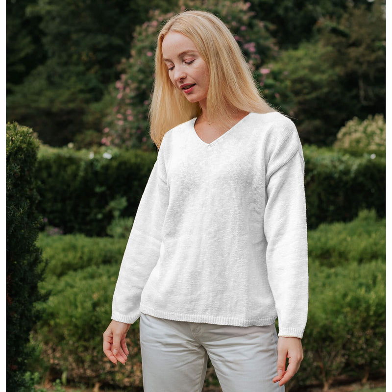 Avalin Long Sleeve Crop V-Neck Slub Sweater - White