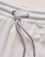 Johnnie-O Men's 7-Inch Jumpin Ribbed Knit Performance Shorts - White