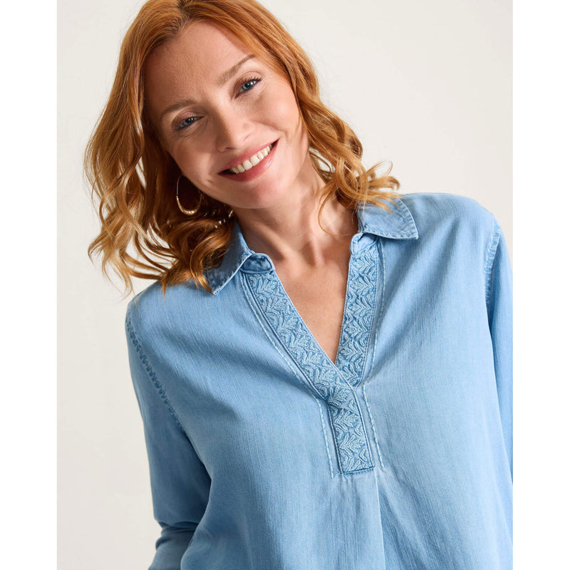 Tommy Bahama Women's Chambray O'Lei Embroidered Popover Top - Light Indigo Wash